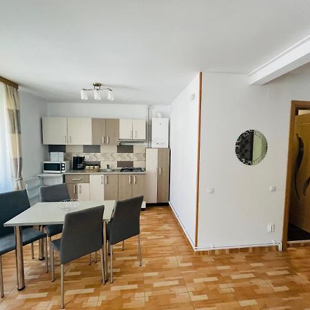 Ferienwohnung Garsoniera Family Buşteni Exterior foto